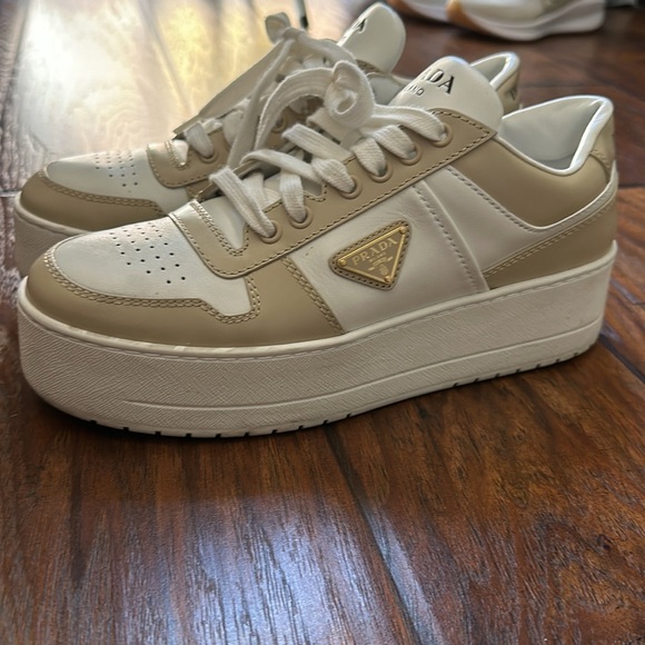 Prada Downtown Bold Leather Sneakers 38.5 - Picture 5 of 6